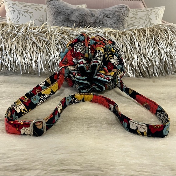 VERA BRADLEY Happy Snail 2011 Quick Draw Crossbody Cinch Bucket Bag Blue Orange - Picture 9 of 13